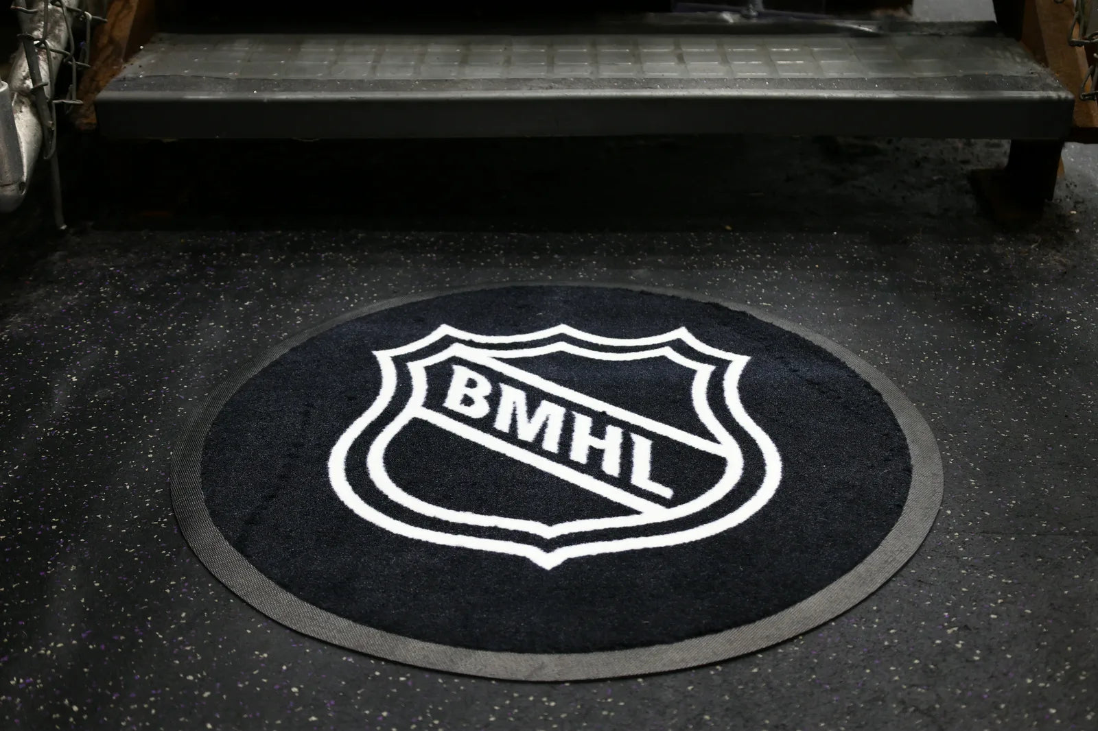 ShapeShifter Logo Mat feature detail